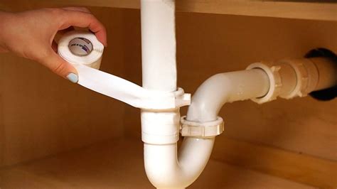 pipe under sink leaking at connection|How to fix a pipe leak under sink: Tips and product。